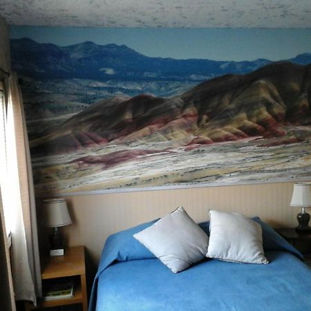 River Bend Motel Llc Spray Eksteriør billede
