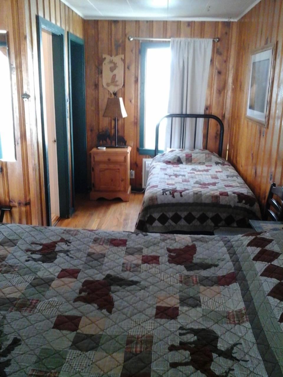 River Bend Motel Llc Spray Eksteriør billede