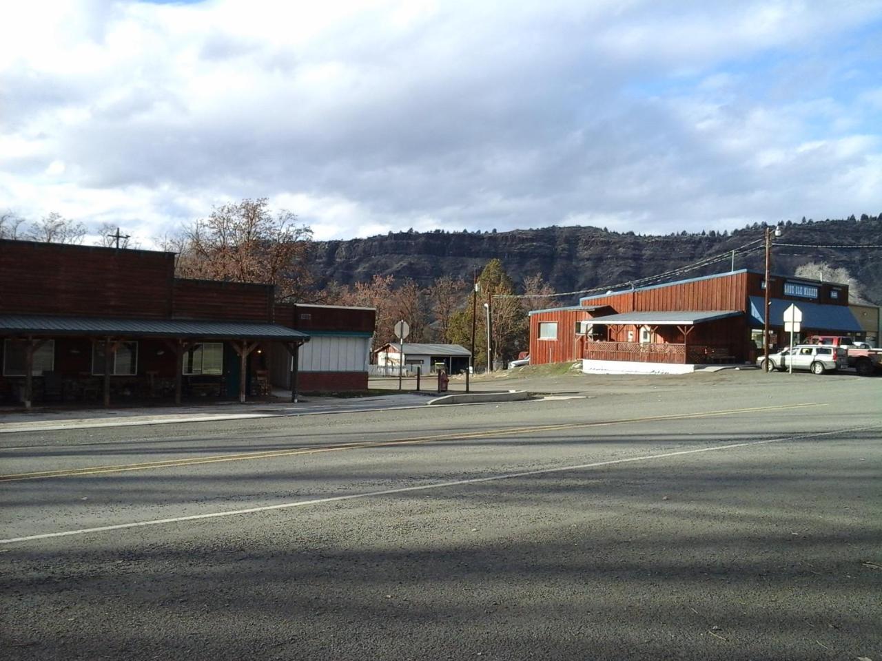 River Bend Motel Llc Spray Eksteriør billede