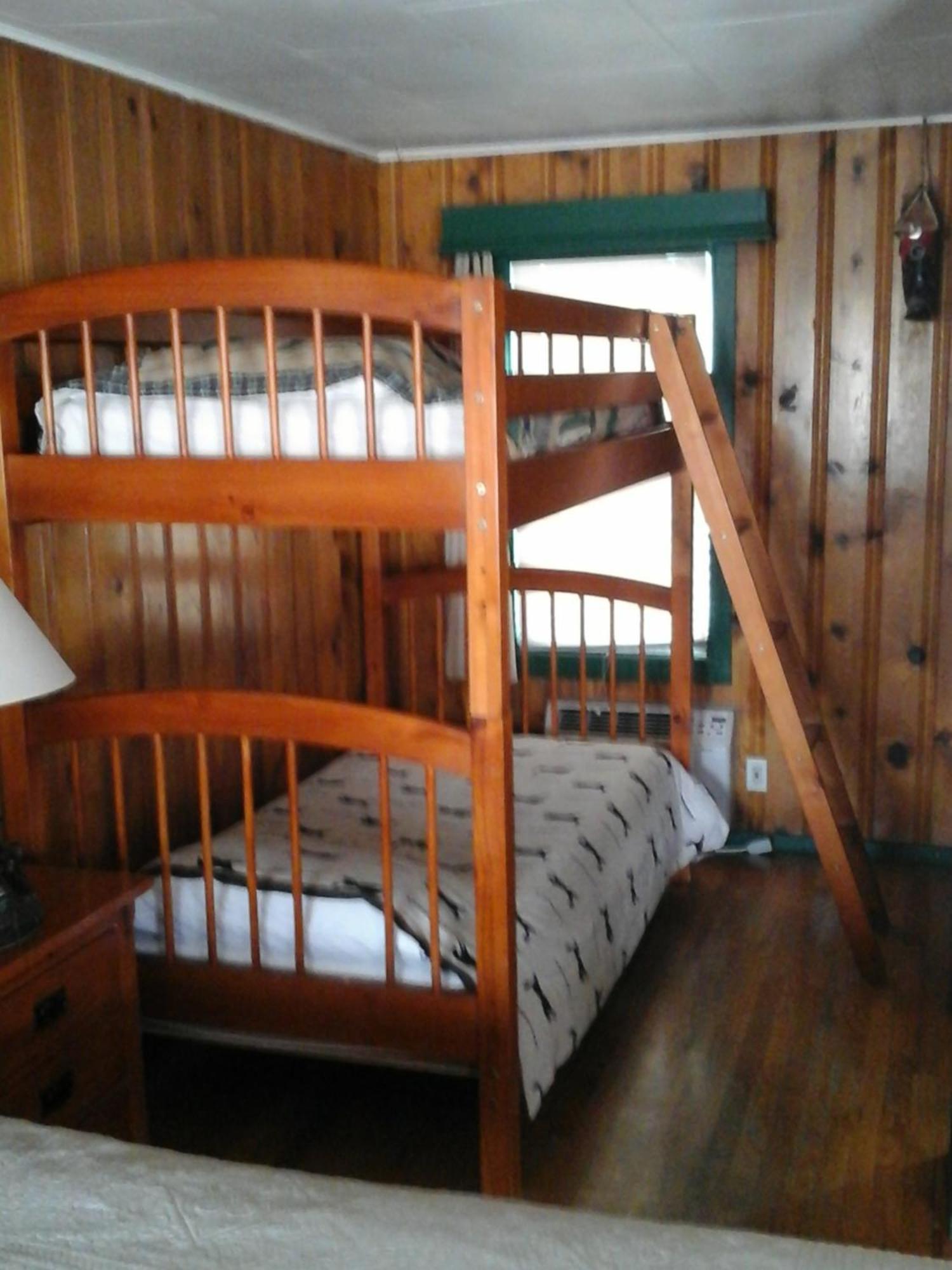 River Bend Motel Llc Spray Eksteriør billede